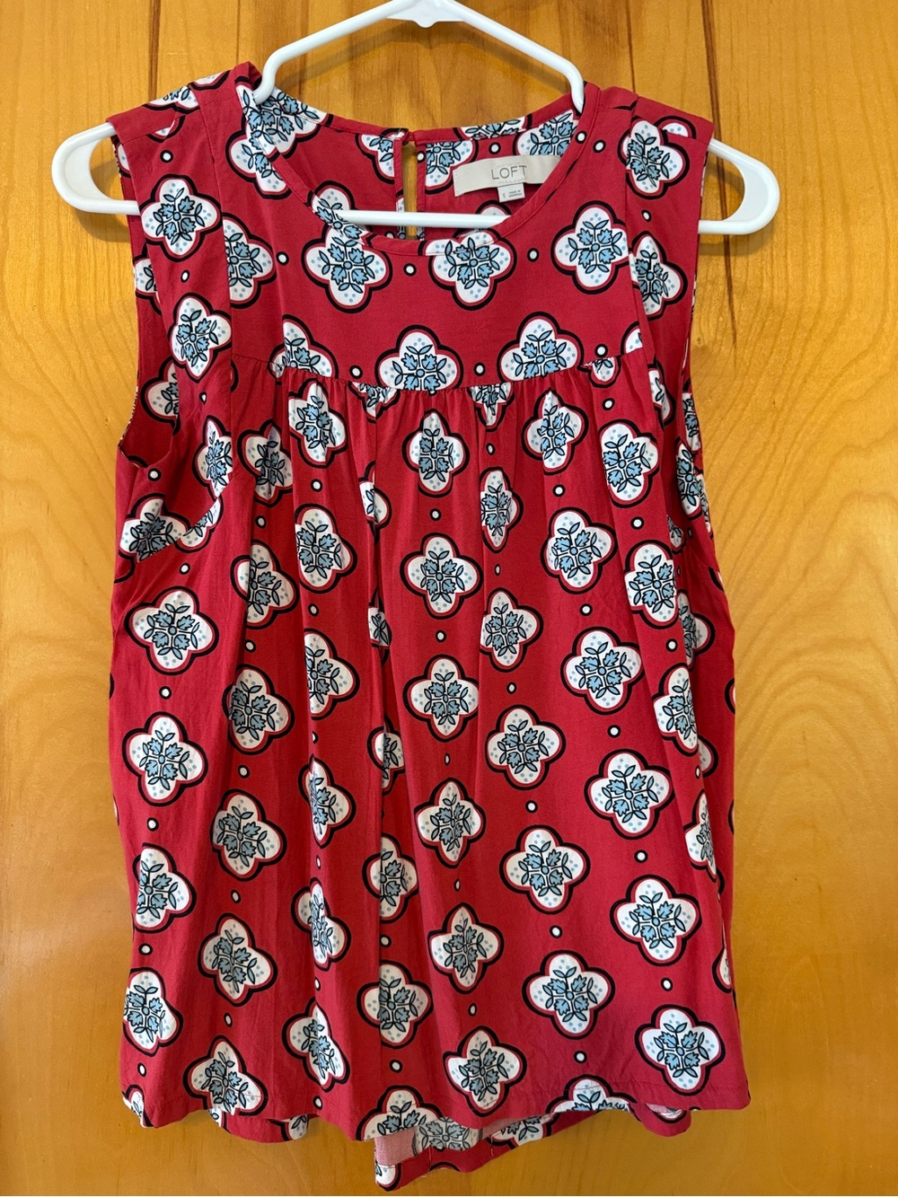 LOFT Red Sleeveless Floral Medallion Top
